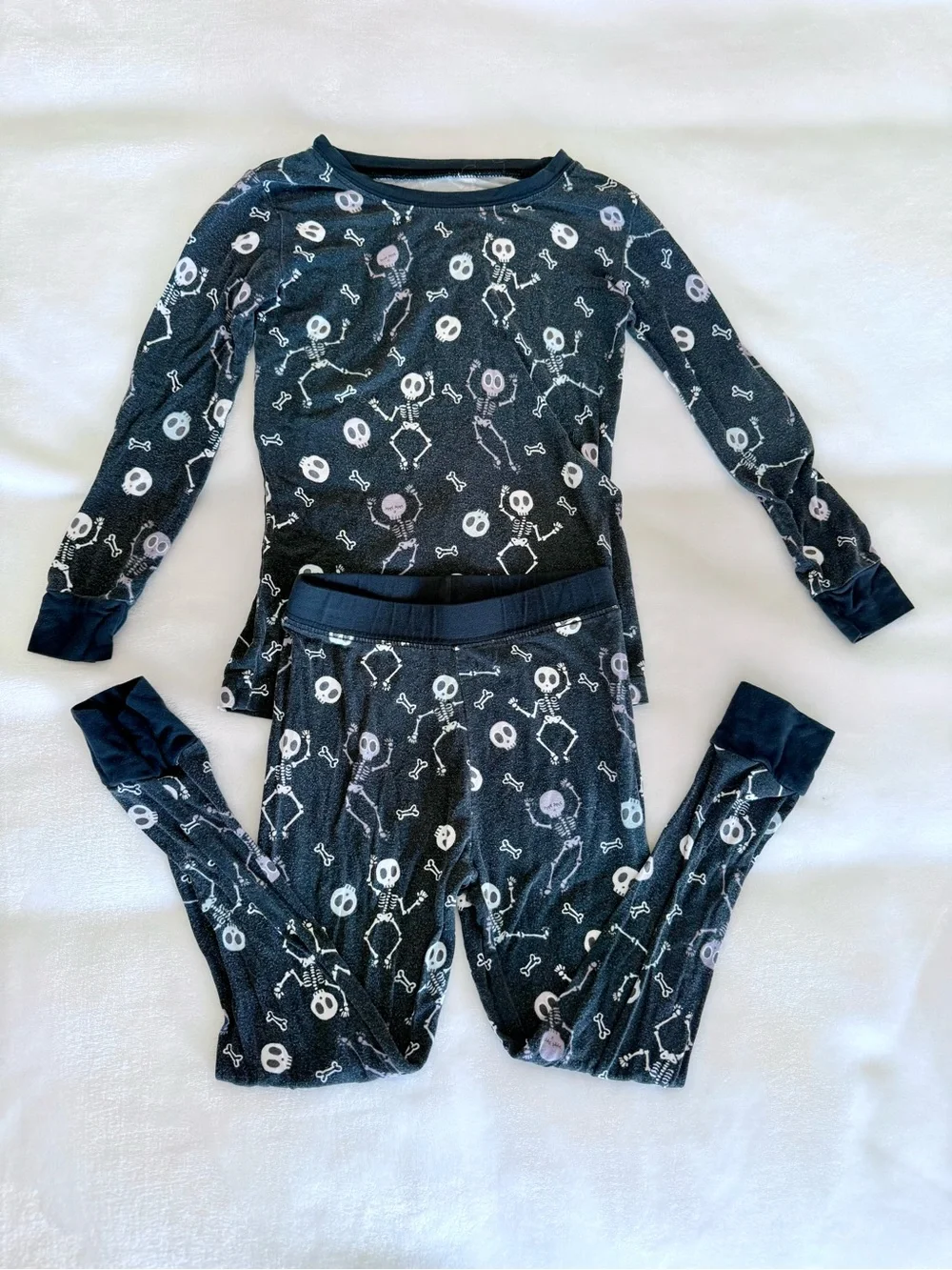 Little Sleepies Spooky Skeletons Long-Sleeved Pj set (size 2T)